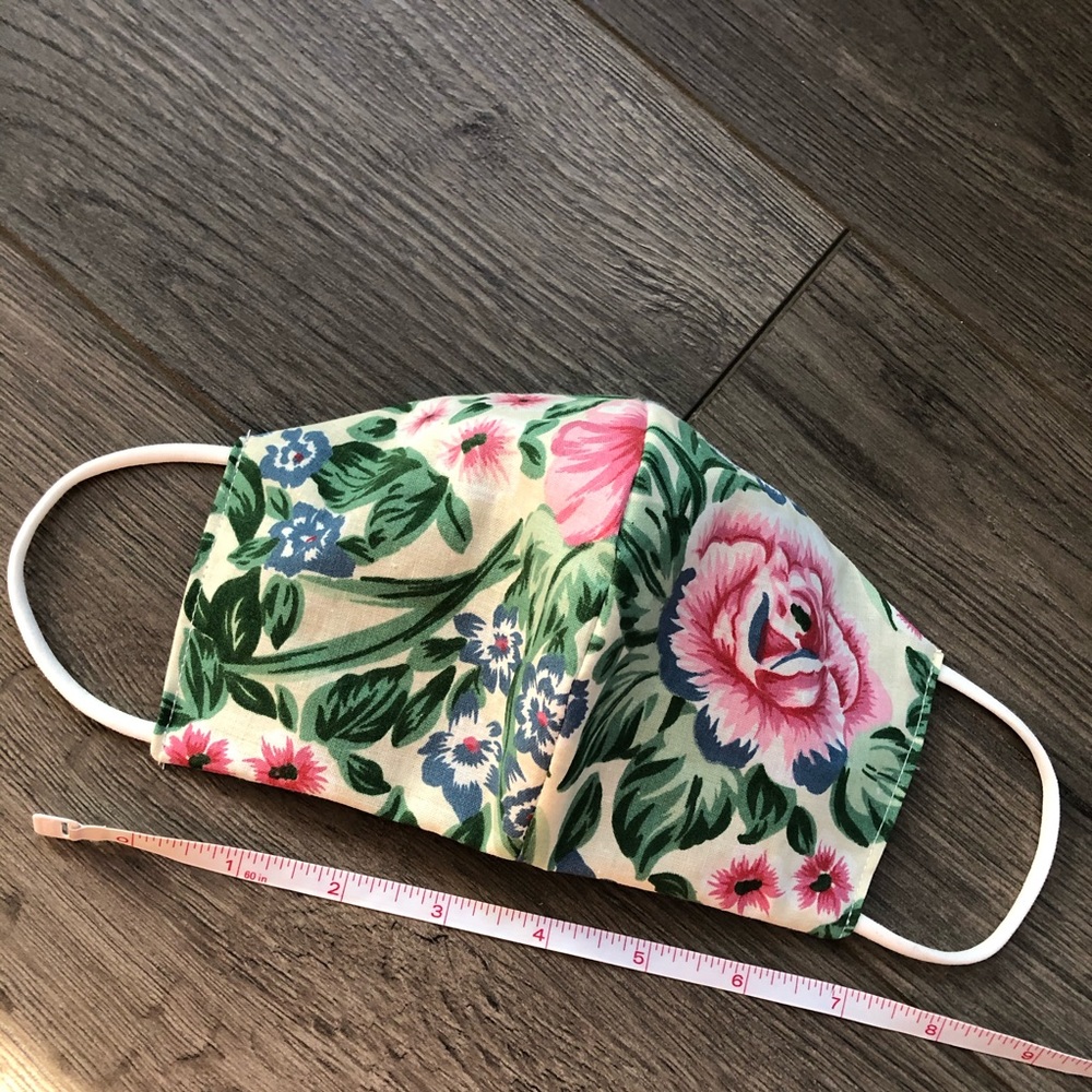 3 Floral Handmade cotton face masks - Picture 6 of 7